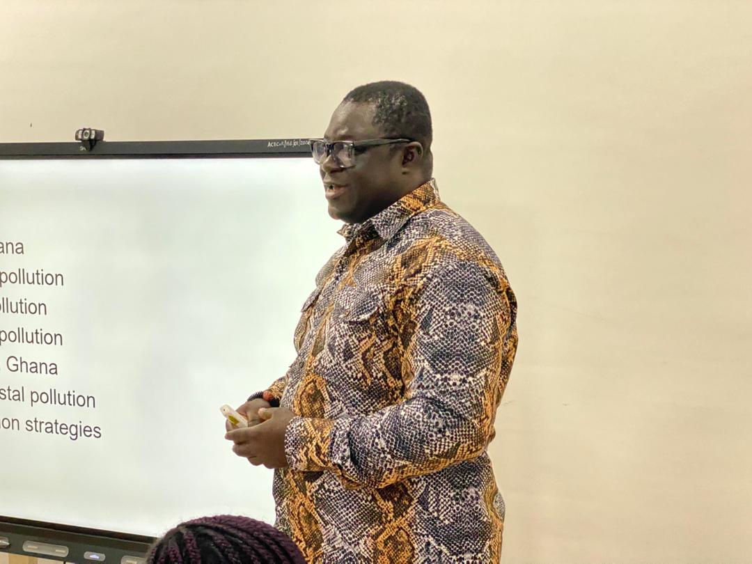 UCC–Tsukuba Exchange Programme Brings Japanese Students to Ghana for Hands-On Coastal Pollution Research