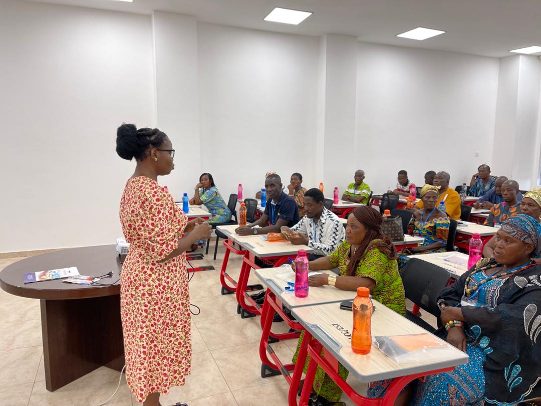 Fisherfolk trained on Ghana's New Fisheries and Aquaculture Act (Dr. Michelle Clottey teaching)